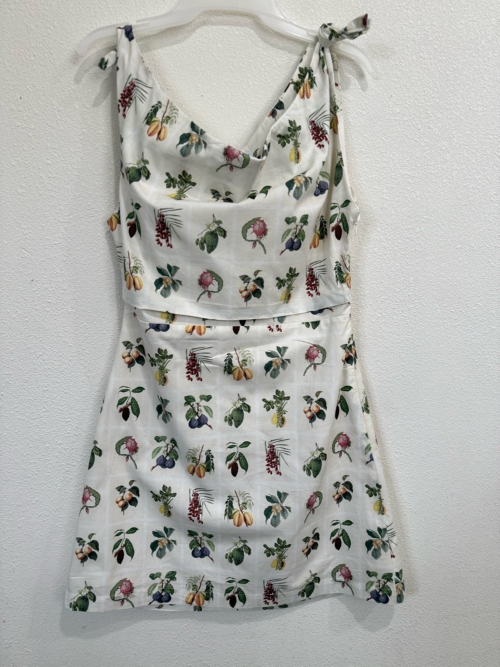 Petal & Pup One Shoulder Floral Mini Dress Cream NWT M Cottagecore Summer - Picture 8 of 14